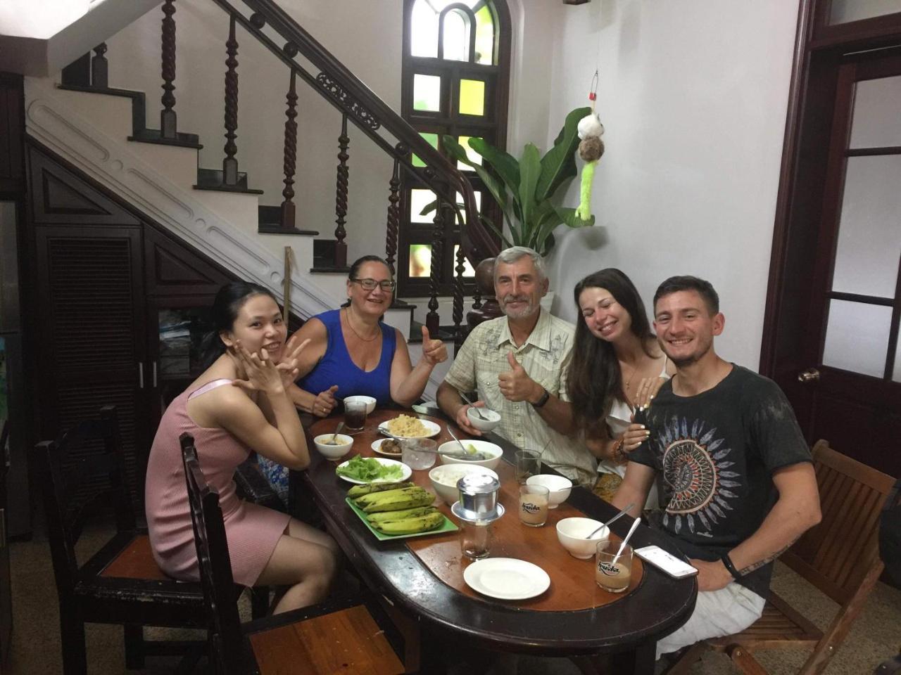 La Homestay Hue Esterno foto